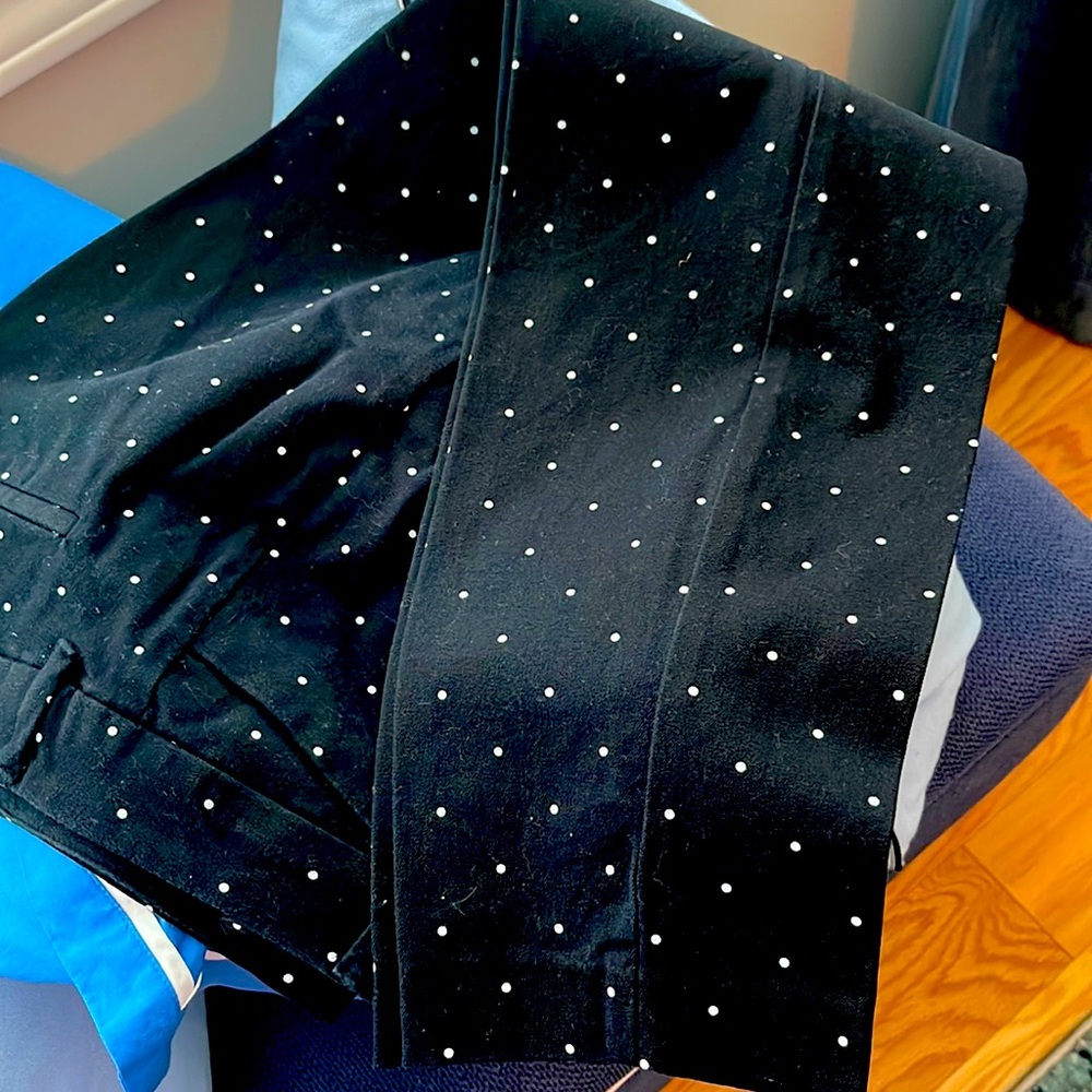 Old Navy Pixie Crop Pants - image 1